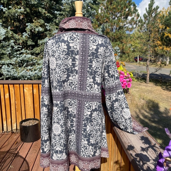 ❗️❗️SALE❗️❗️ Azalea by Firmiana tunic/dress - Picture 2 of 3